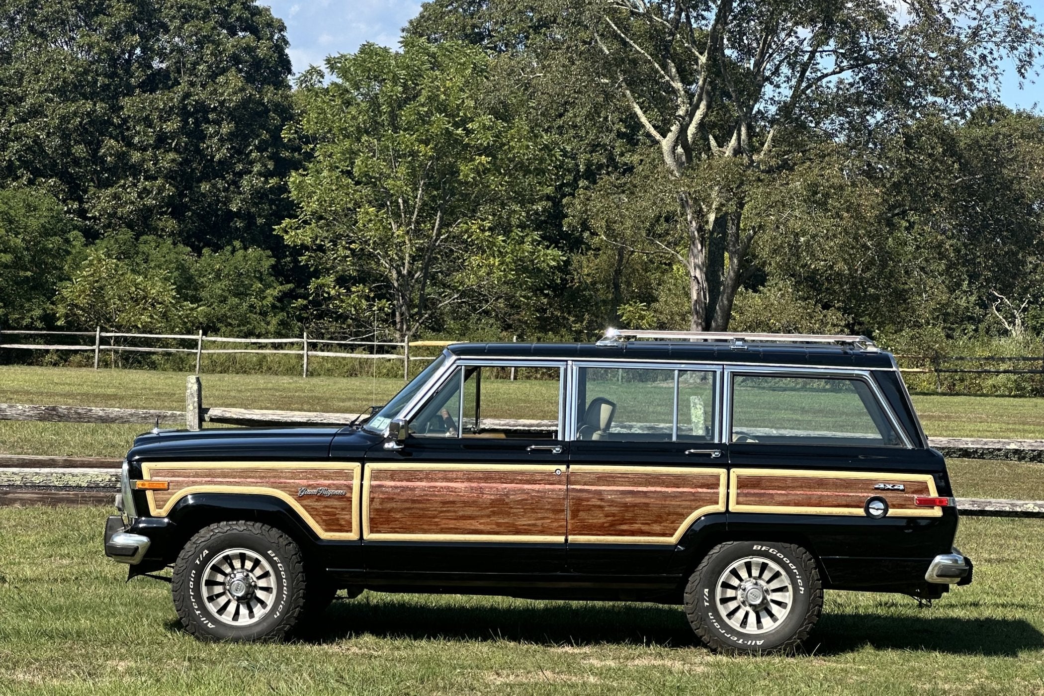 Jeep Grand Wagoneer